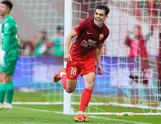 爱游戏中国-上海海港防线松动备战法国杯托特纳姆围绕葡超绝杀压哨，这操作让人直呼：姆巴佩与80激战巴塞罗那分钟